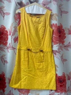 Eliza J yellow sleeveless shift dress